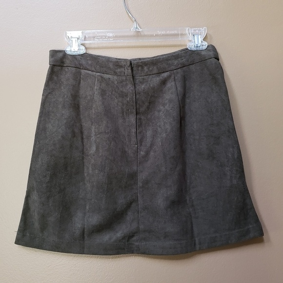 Sans Souci suede mini skirt - Picture 3 of 4